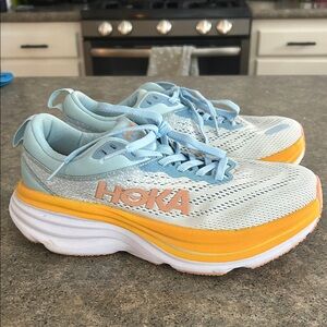 Hoka Bondi 8